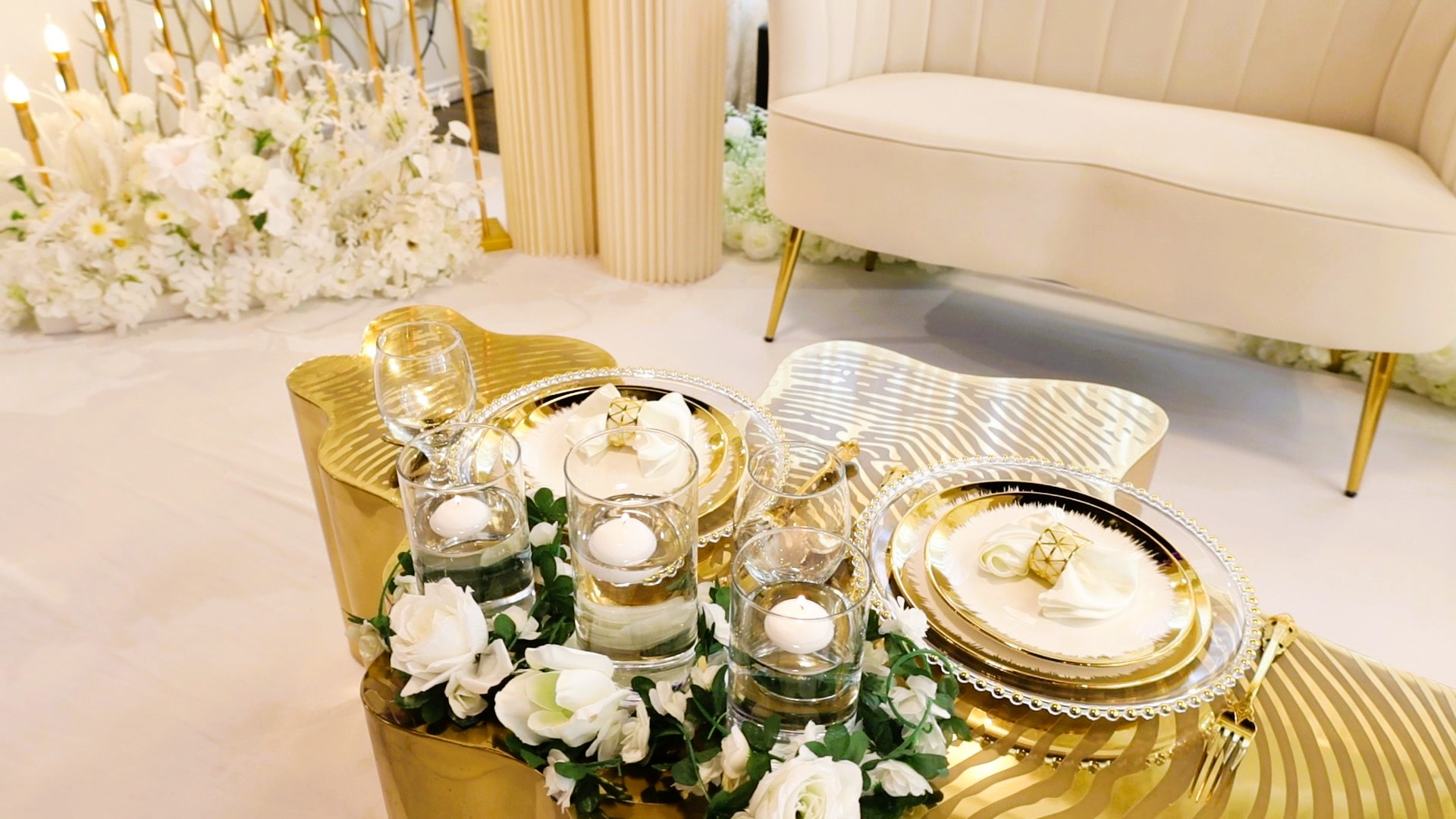 Agora Banquet Hall wedding stage table