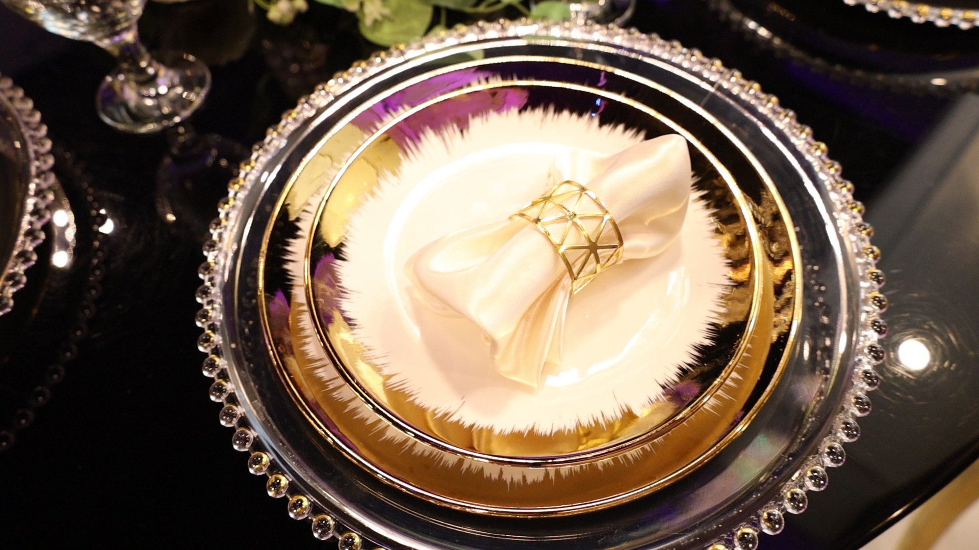Agora Banquet Hall table crockery